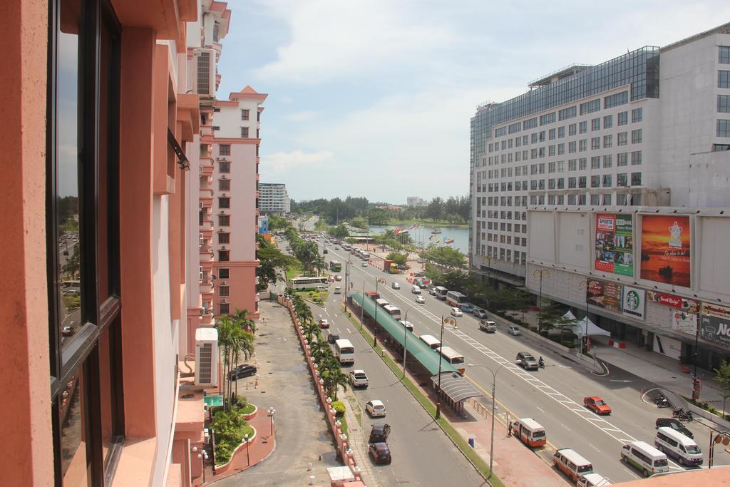 Marimari Marina Service Condo Kota Kinabalu Esterno foto