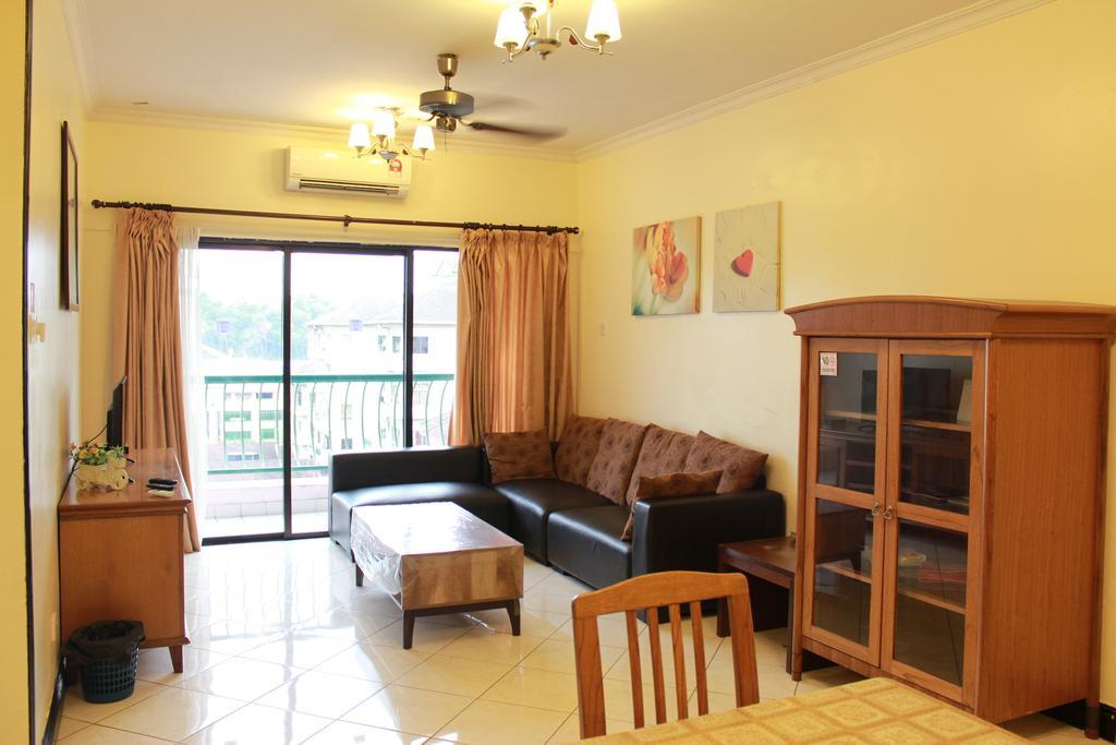 Marimari Marina Service Condo Kota Kinabalu Esterno foto