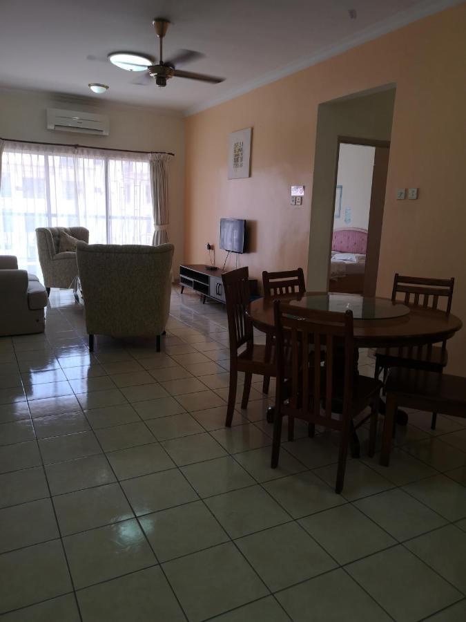 Marimari Marina Service Condo Kota Kinabalu Esterno foto